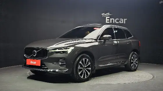 2024 Volvo XC60 B5 Ultra Bright
