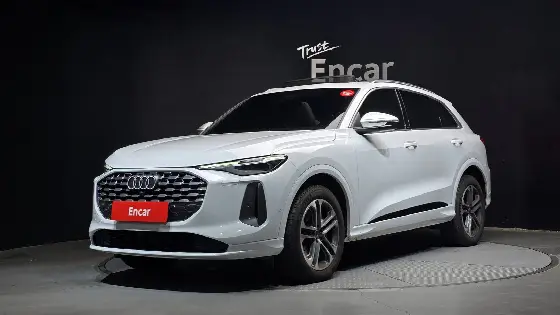 2025 Audi Q5 40 TFSI Quiattro Advanced