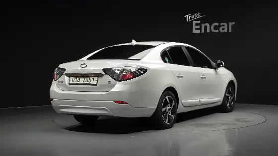 2017 Renault Korea SM3 RE