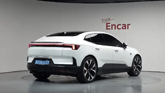 2025 Polestar Polestar 4 Long Range Duel Moter