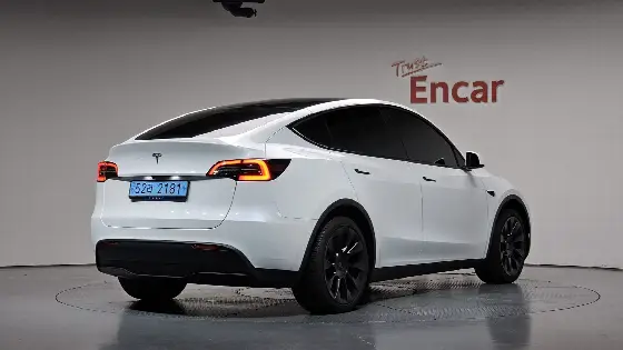 2024 Tesla Model Y RWD