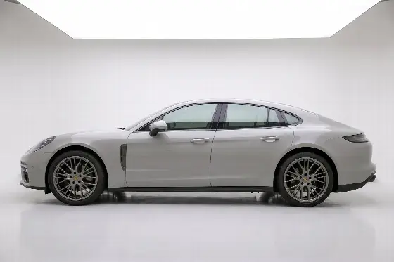 2023 Porsche Panamera 2.9 AWD Platinum Edition