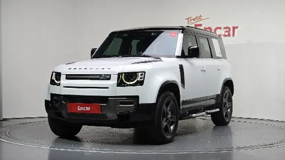 2024 Land Rover Defender 110 P300 X-Dynamic SE