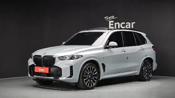 2024 BMW X5 xDrive 50e M Sport