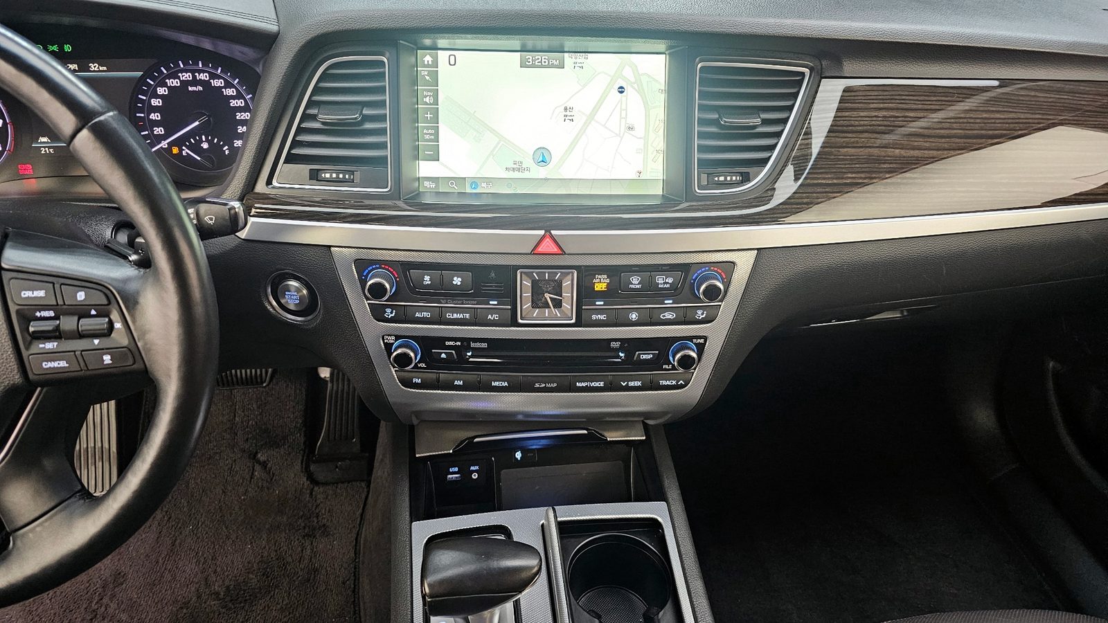 2017 Genesis G80