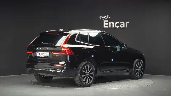 2023 Volvo XC60 B5 Ultimate Bright