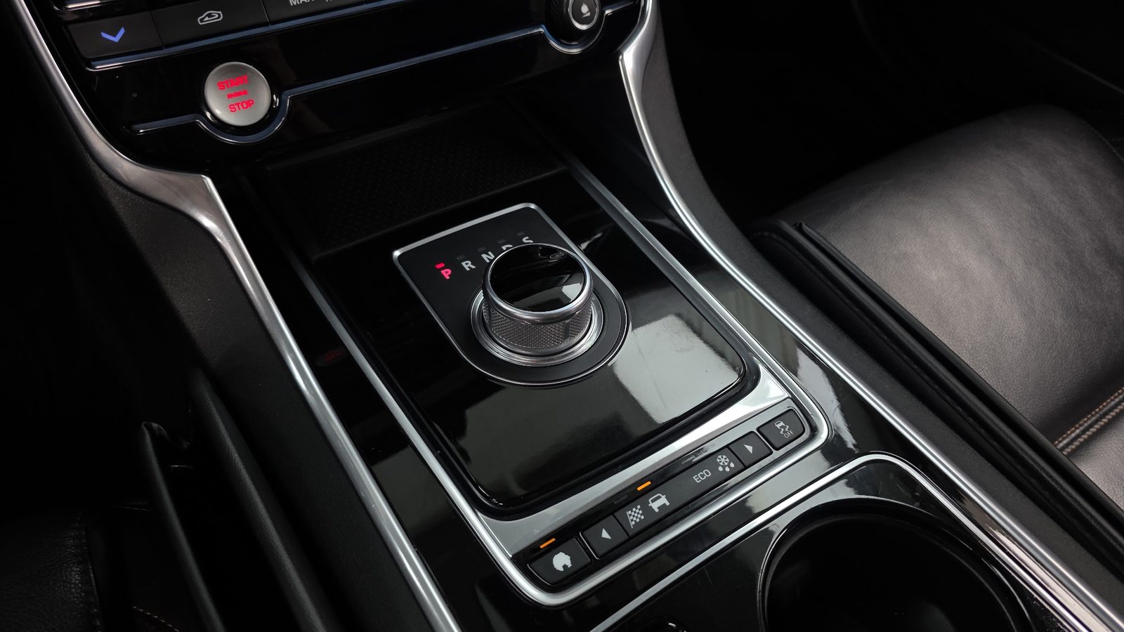 2016 Jaguar XE