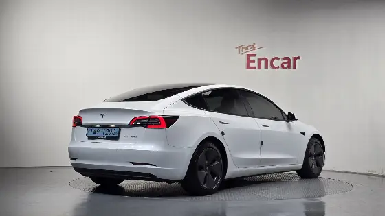 2021 Tesla Model 3 Long Range AWD