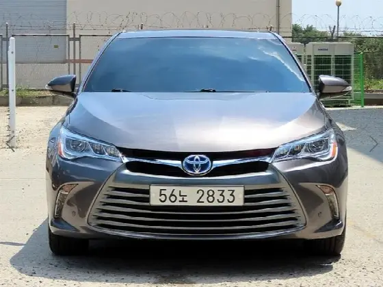 2017 Toyota Camry Hybrid XLE