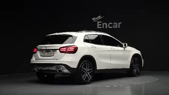 2018 Mercedes-Benz GLA-Class GLA220 Premium