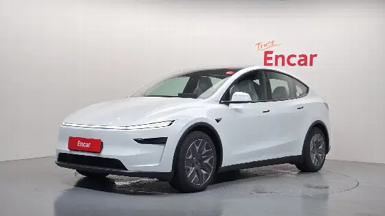 2026 Tesla Model Y L Long Range AWD