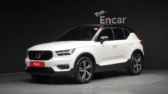 2019 Volvo XC40 T4 R-Design