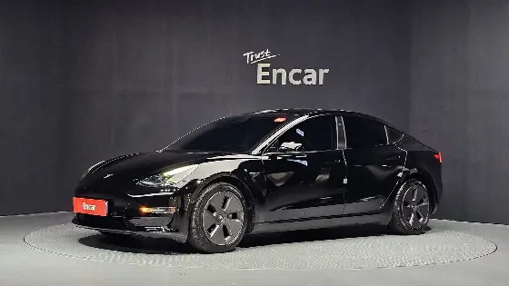 2022 Tesla Model 3 Long Range AWD