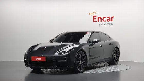 2018 Porsche Panamera 3.0 AWD