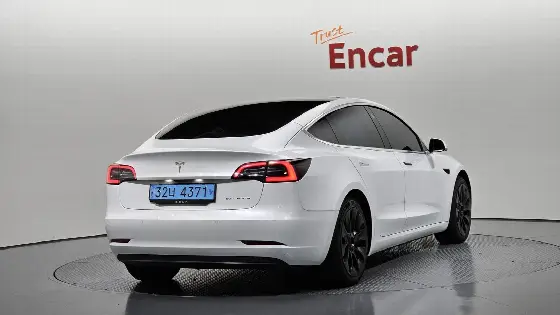 2020 Tesla Model 3 Long Range AWD