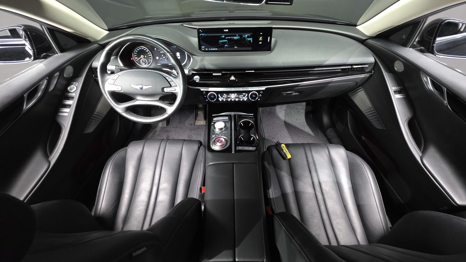 2023 Genesis G80