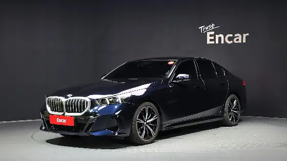 2026 BMW 5-Series 530i xDrive M Sport