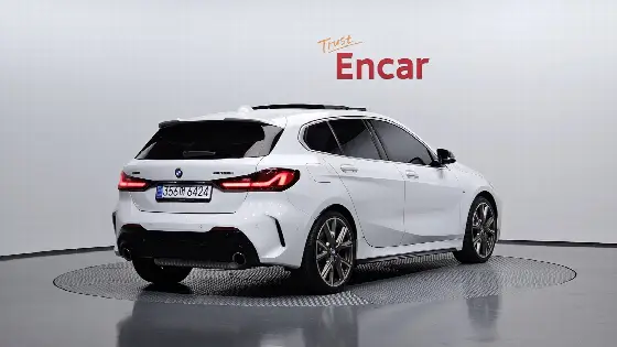 2023 BMW 1-Series M135i xDrive