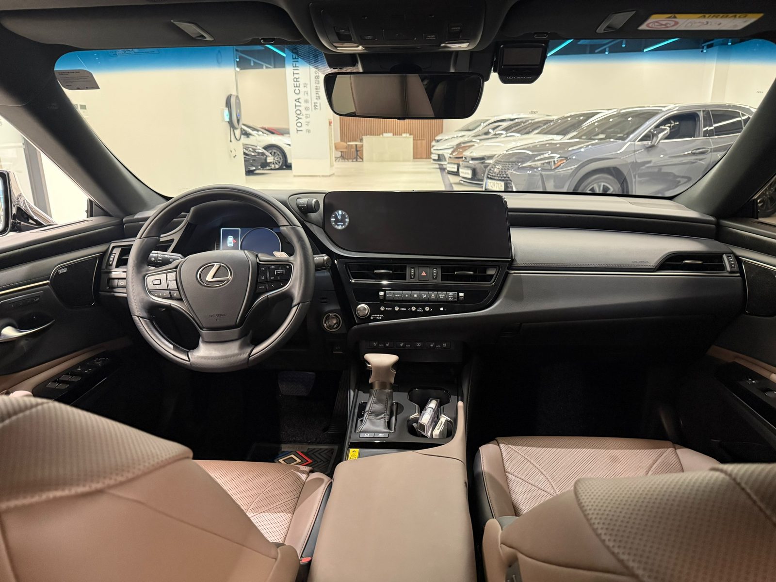 2025 Lexus ES