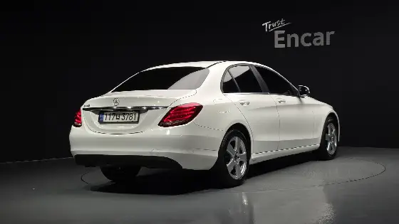 2017 Mercedes-Benz C-Class C200