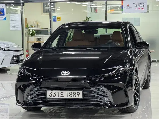 2026 Toyota Camry 2.5 XLE Premium Hybrid