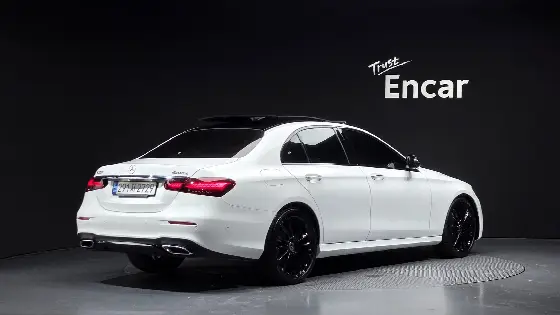 2023 Mercedes-Benz E-Class E350 4MATIC AMG Line