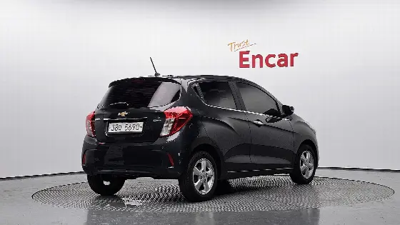 2017 Chevrolet Spark LT