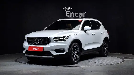 2022 Volvo XC40 B4 Inscription