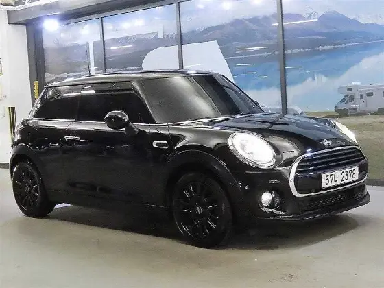2018 Mini Cooper Standard