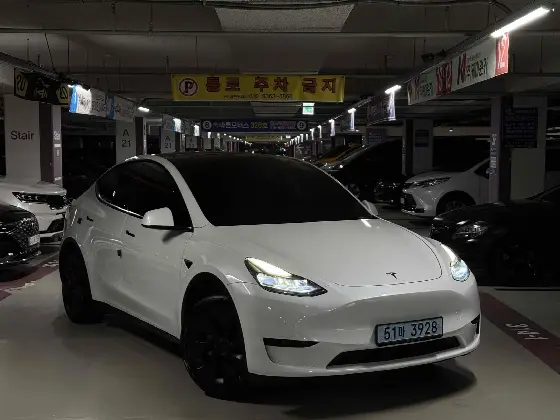 2024 Tesla Model Y RWD