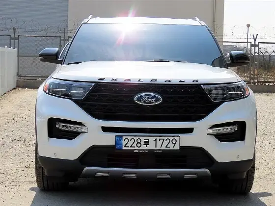 2022 Ford Explorer 3.3 Hybrid