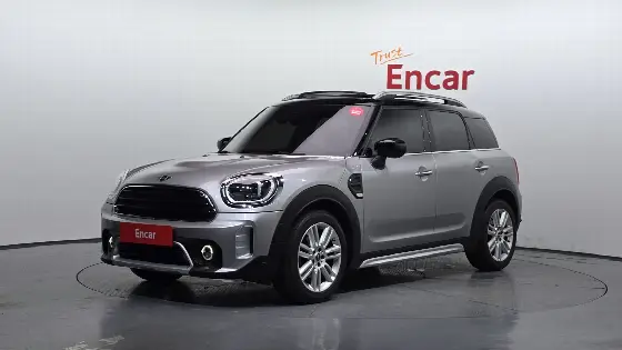 2023 Mini Countryman Classic Plus Launch Pack