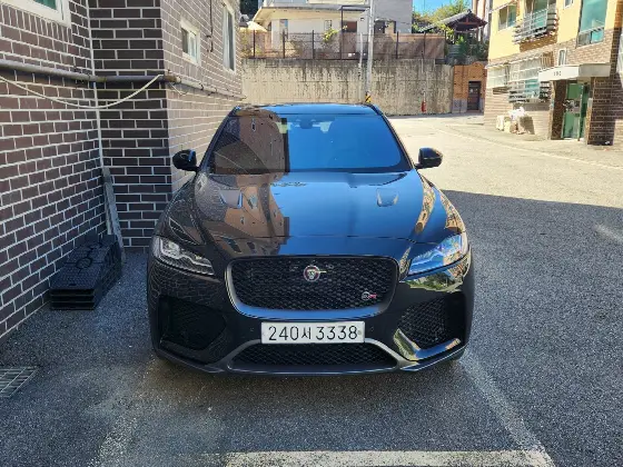 2020 Jaguar F-PACE 5.0 SVR