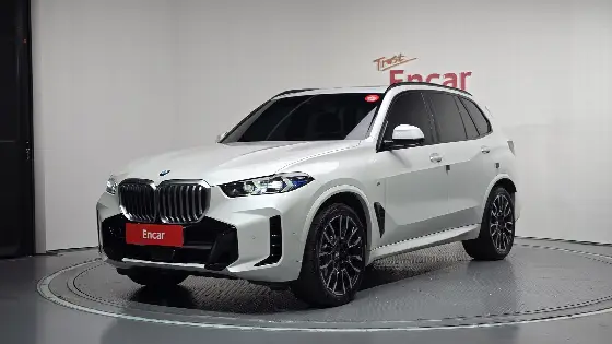 2023 BMW X5 xDrive 40i M Sport