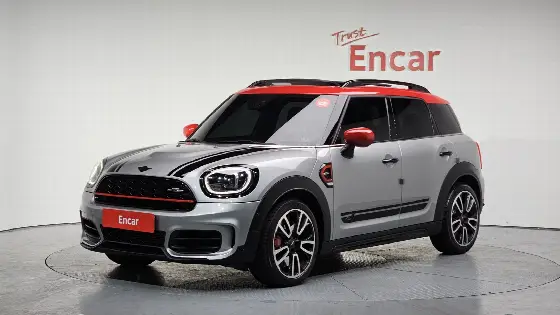 2023 Mini Countryman JCW Launch Pack