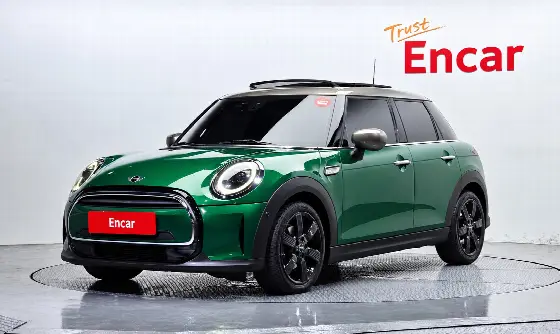 2021 Mini Cooper 5-Door Piccadilly Edition