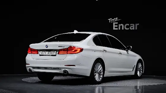 2018 BMW 5-Series 520d Luxury Plus