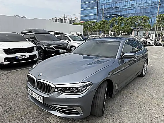 2018 BMW 5-Series 530i Luxury Plus