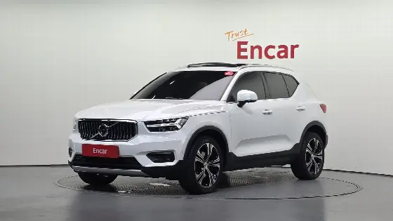 2021 Volvo XC40 B4 Inscription