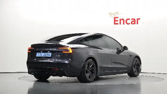 2026 Tesla Model 3 Performance AWD