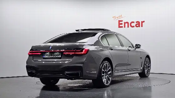 2021 BMW 7-Series 740Li xDrive M Sport Package