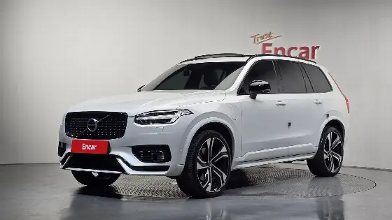 2020 Volvo XC90 T8 R-Design Hybrid