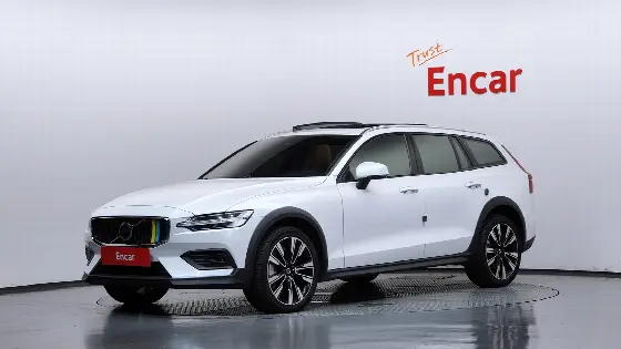 2023 Volvo V60 B5 Ultimate AWD