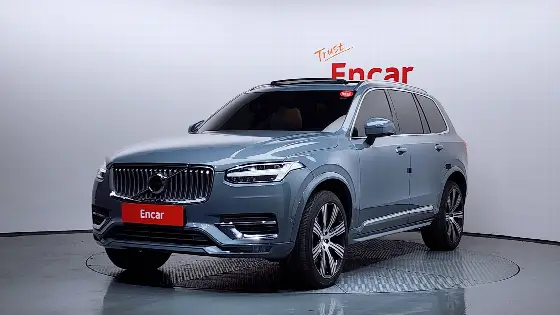 2022 Volvo XC90 B6 Inscription