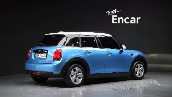 2019 Mini Cooper 5Door Standard