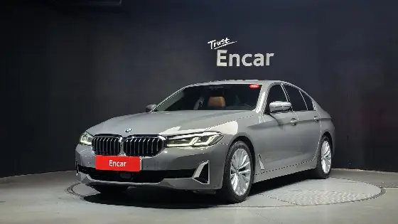 2021 BMW 5-Series 520i Luxury