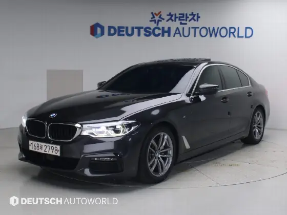 2020 BMW 5-Series 520i M Sport