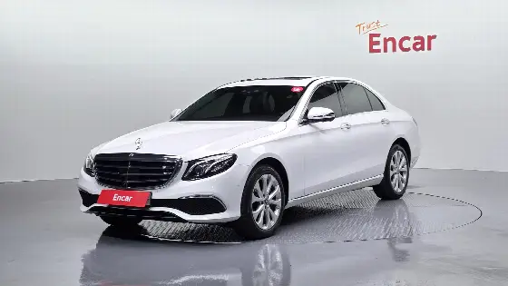 2020 Mercedes-Benz E-Class E300 4MATIC Exclusive