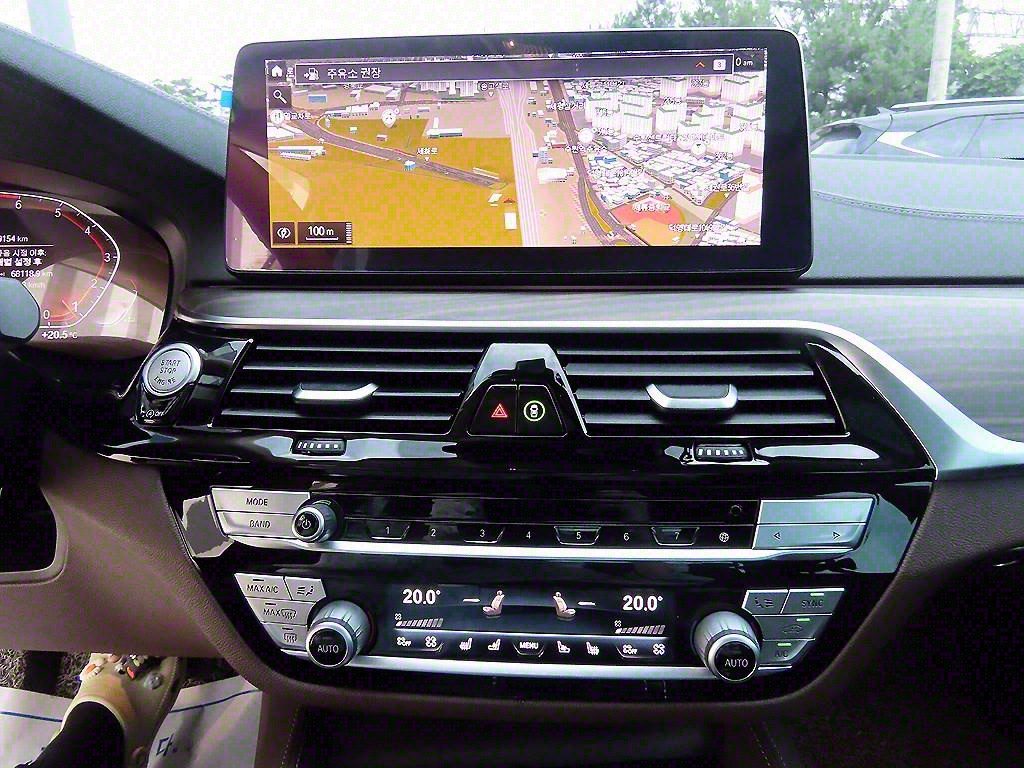 2021 BMW 5-Series