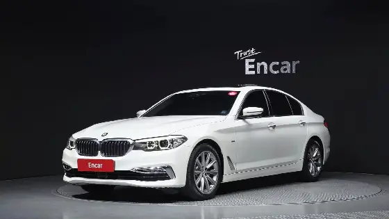 2018 BMW 5-Series 520i Luxury